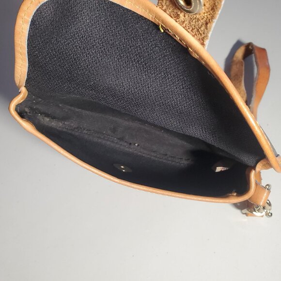 Vintage Y2K Dooney & Bourke Heart logo Wristlet **Read Description** - Picture 16 of 16